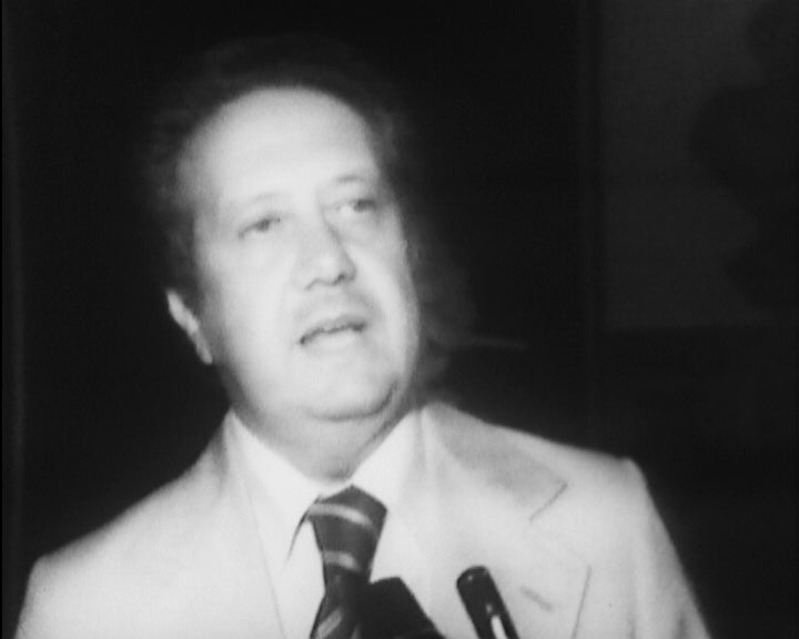 Mário Soares exonerado do II Governo Constitucional