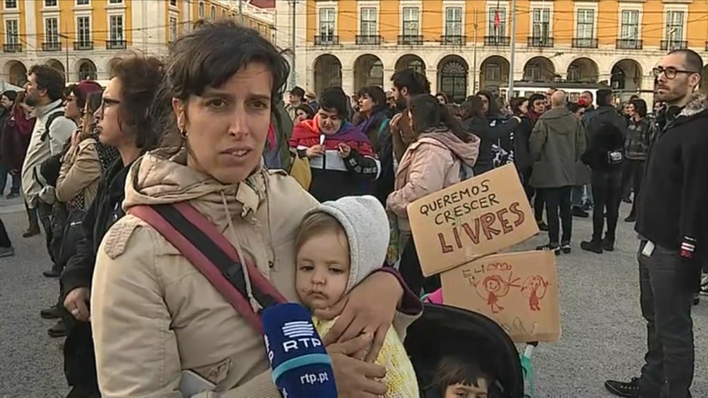 Manifestação de mulheres