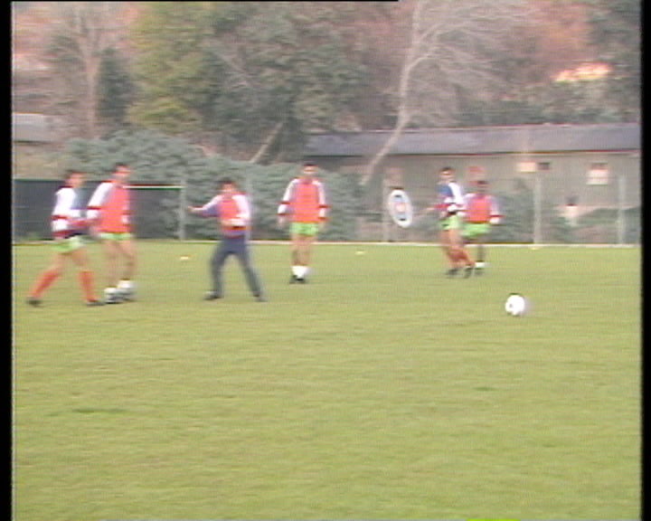 Selecção Nacional de Futebol prepara jogo com a Checoslováquia