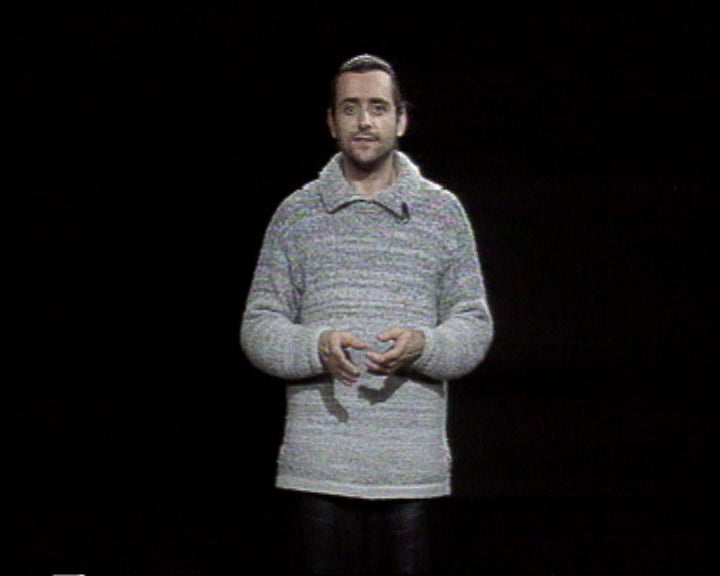 João Grosso declama poema