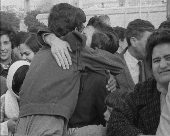 Chegada de contingente militar a Lisboa