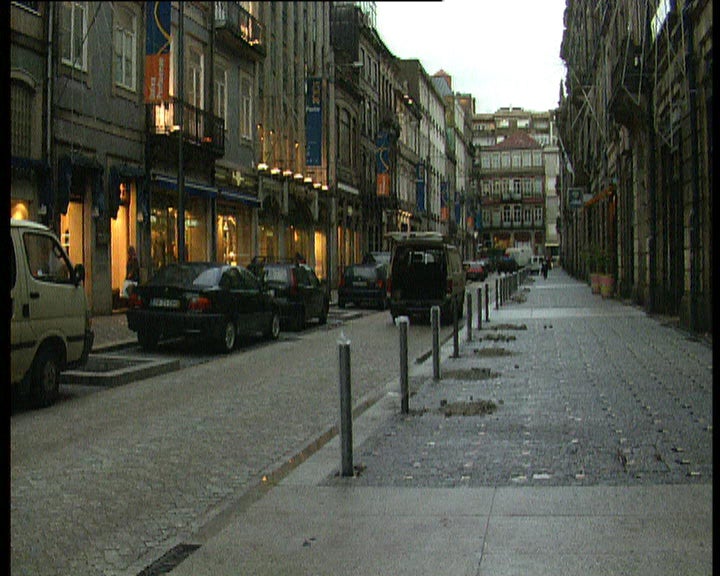 Obras na rua Cândido dos Reis quase concluídas