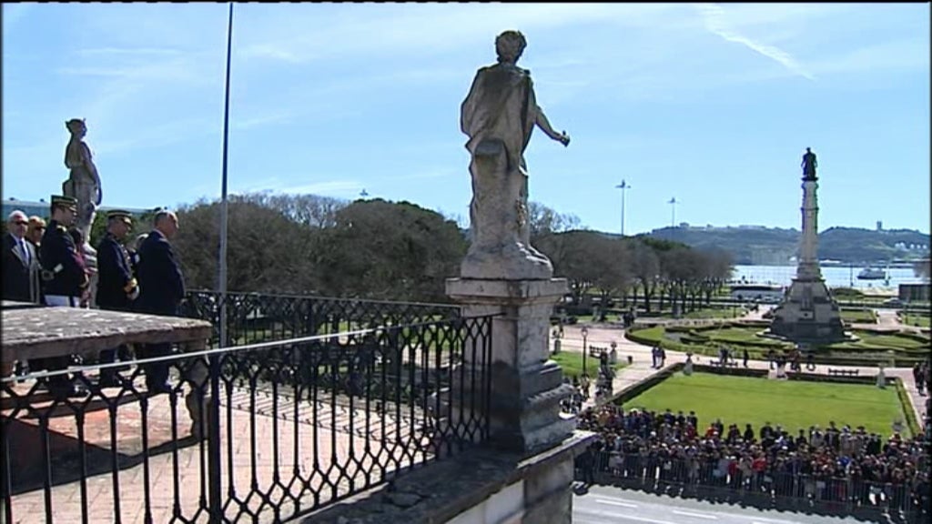 Render solene da Guarda ao Palácio de Belém
