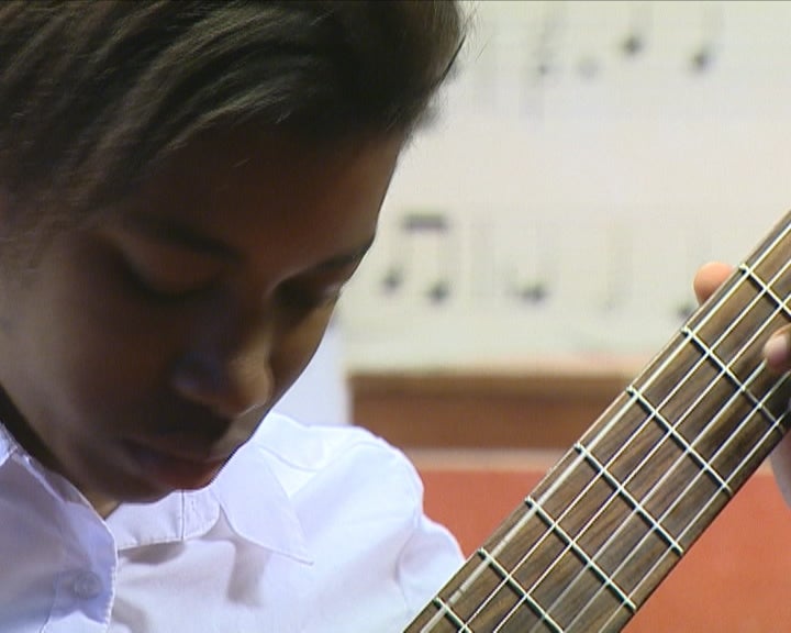 Pagamentos em atraso no ensino artístico