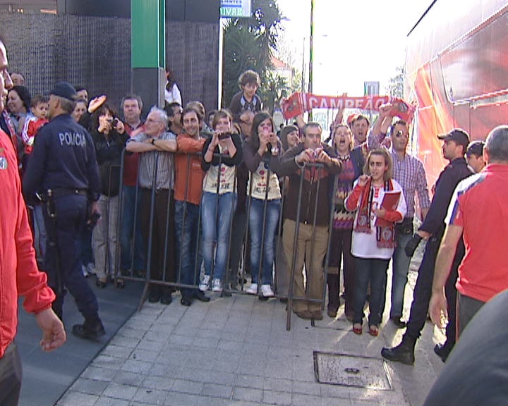 Futebol: Segurança e violência no desporto