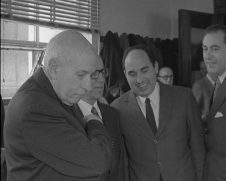 Américo Tomás visita o INE em Lisboa