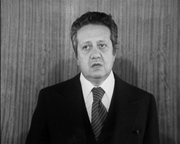 Partida de Mário Soares para segunda fase de visitas à CEE