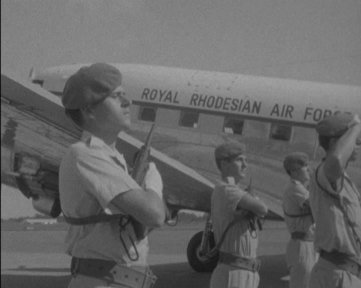 Partida Clifford Dupont para a Rodésia