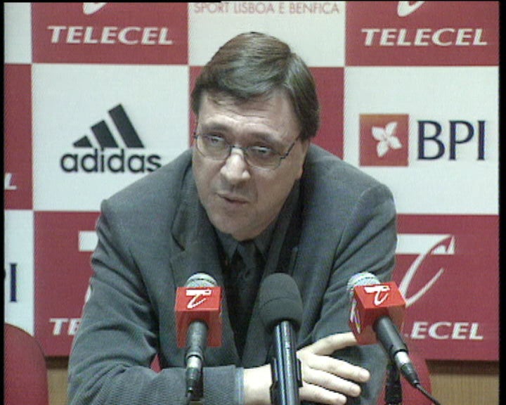 Futebol: conferência de imprensa do Benfica
