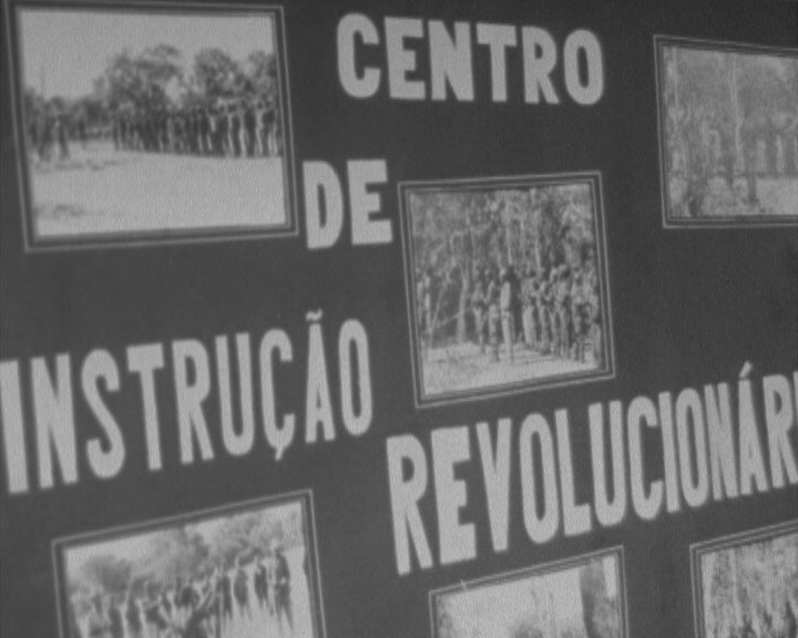 Exposição sobre 18º aniversário do MPLA