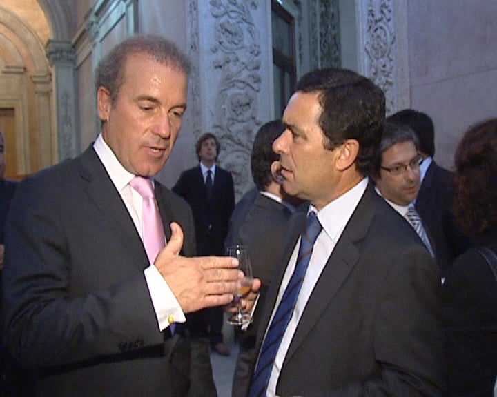 Passos Coelho deixa recados