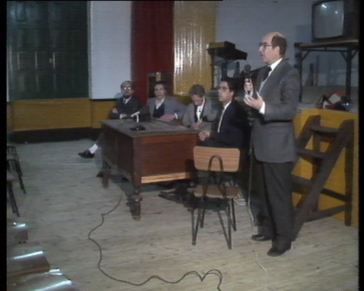 Esclarecimento à população de Fronteira