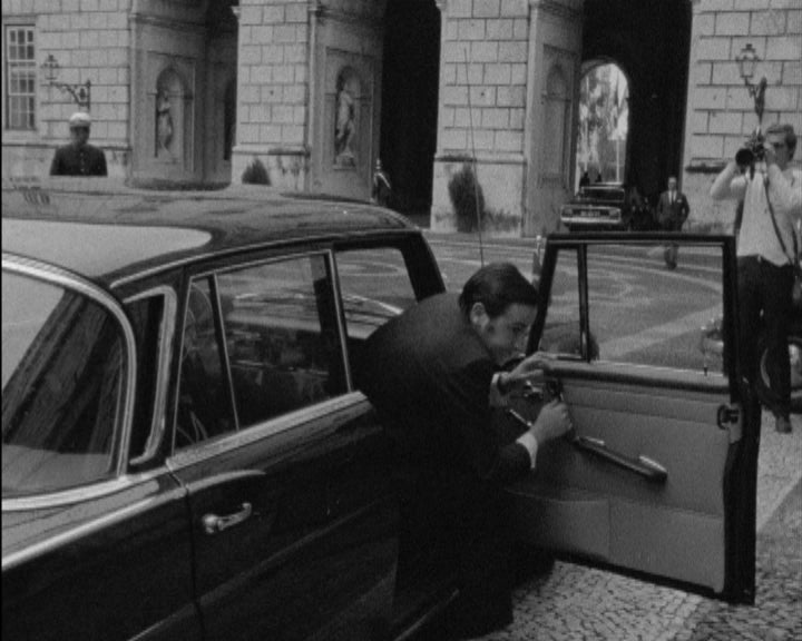 Chegada de convidados da NATO ao Palácio Nacional da Ajuda