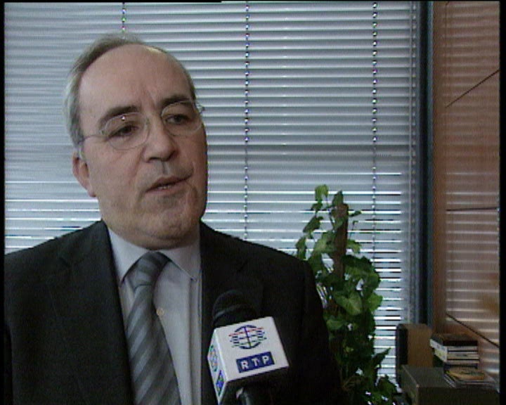 Desaparecimento de Base de Dados na CMS