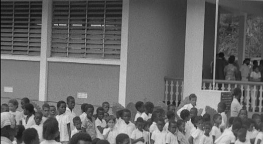Inauguração de escola na ilha do Príncipe