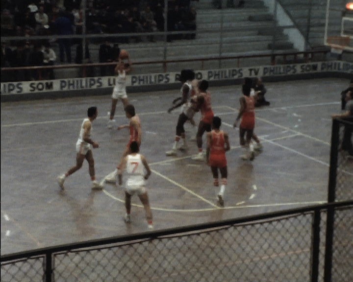 Basquetebol: Benfica vs Ginásio Figueirense