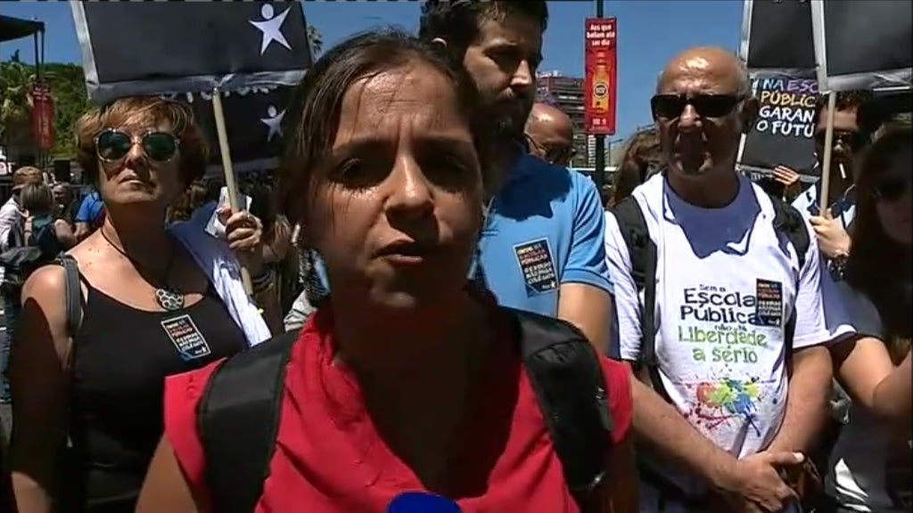 Manifestação em defesa da escola pública