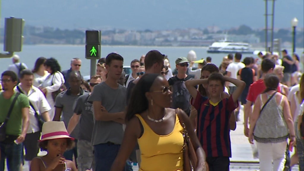 Abrandamento do crescimento turístico