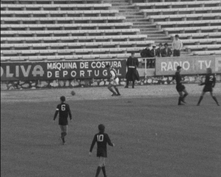 Futebol: CUF vs Académica
