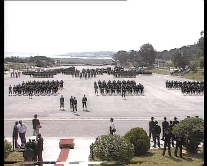 Fernando Nogueira, Ministro da Defesa Nacional, visita escola de fuzileiros