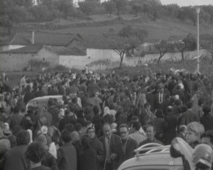 Papa Paulo VI  visita o Mosteiro de Santa Maria da Vitória na Batalha