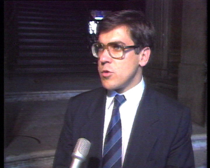 PS apoia recandidatura de Mário Soares