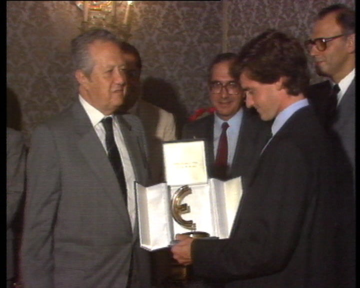 António Goucha Soares recebe o prémio Mário Soares