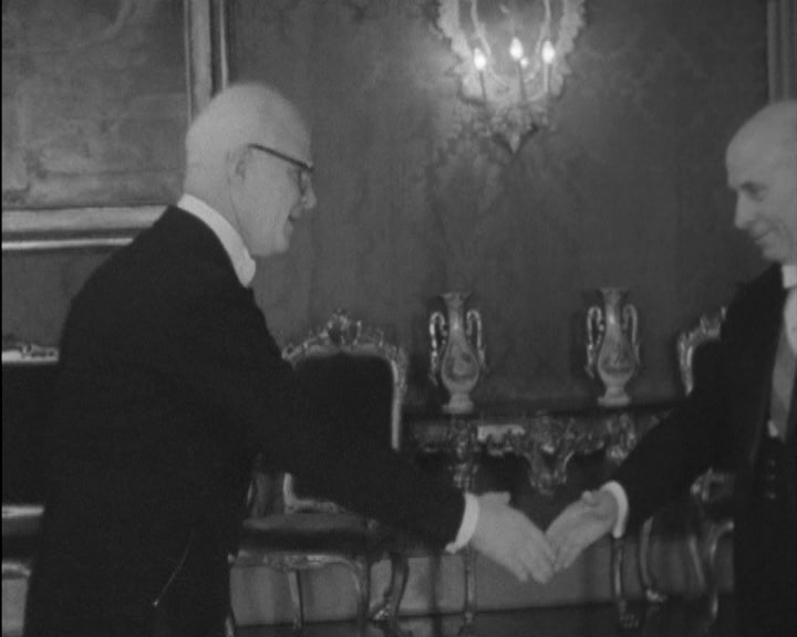 Américo Tomás recebe as cartas credenciais de Filkret Belbev