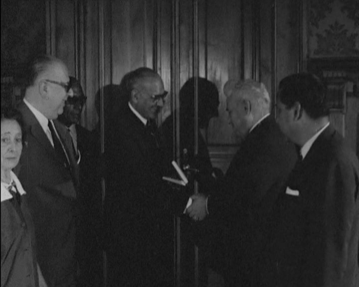 Marcelo Caetano recebe Sociedade Protectora dos Animais