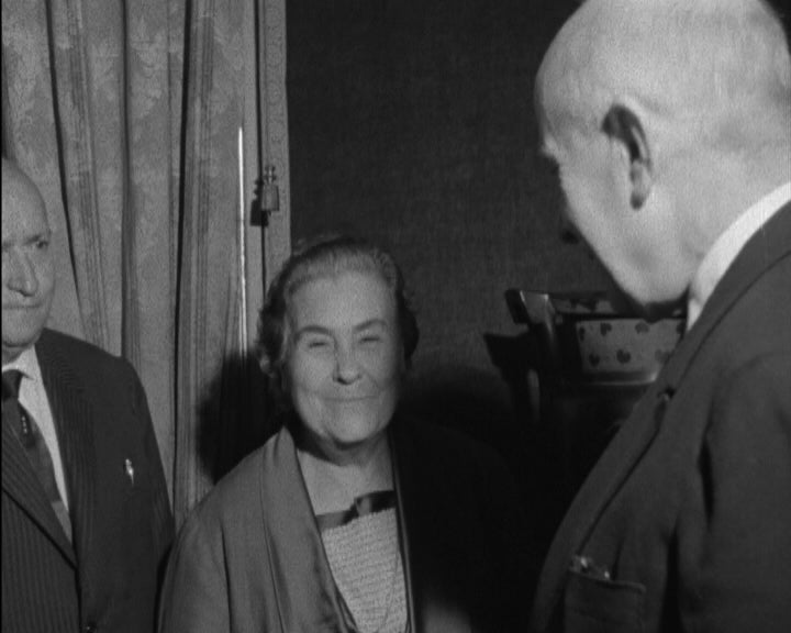 Delegações brasileiras no Aniversario da Revolução Nacional