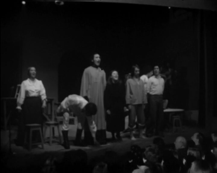 Estreia da peça de teatro “A excepção e a regra”