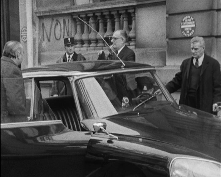 Ministro dos Negócios Estrangeiros em visita oficial a Paris