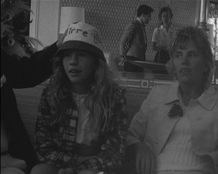 Pipi das Meias Altas no Algarve