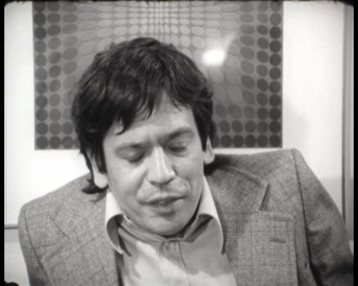 Editora Presença e livro “Abril Abril”