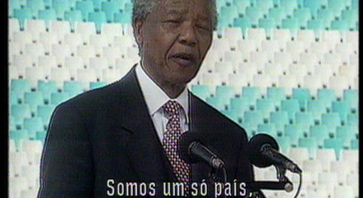 Nelson Mandela em missa no Soweto