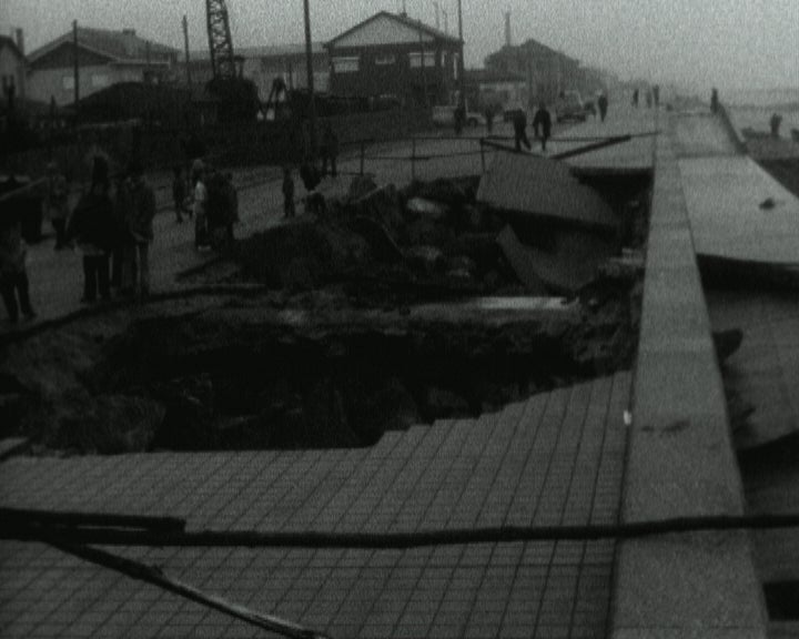 Estragos Provocados pelo Mar