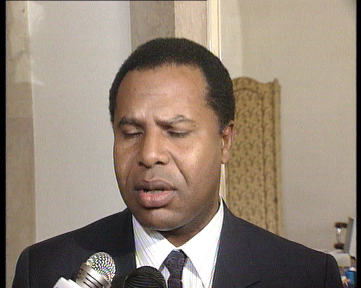 Negociações de paz para Angola