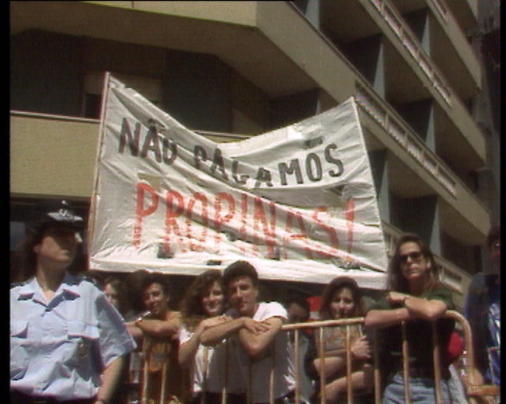 Estudantes contra o aumento das propinas