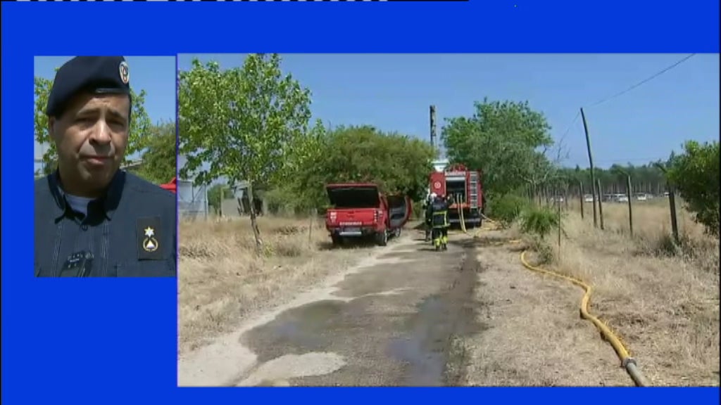 Incêndio em parque de estacionamento em Faro