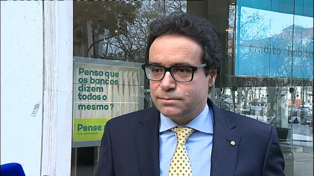 Cortes no Novo Banco