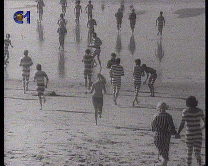Lei como vestir na praia