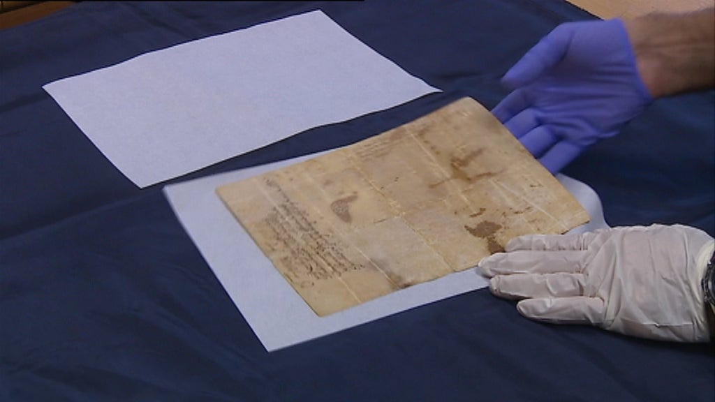 Pergaminho da escritura do Castelo São Jorge