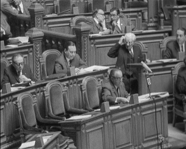 Sessão extraordinária na Assembleia Nacional