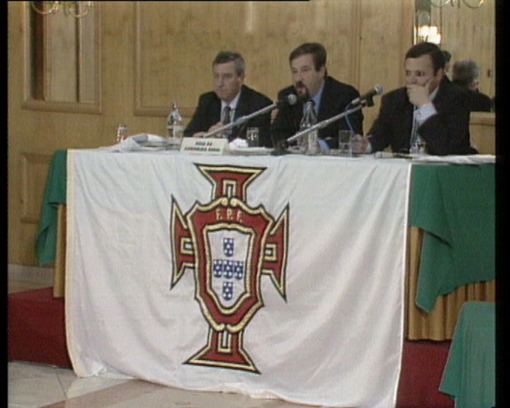 Futebol: Estatutos da FPF