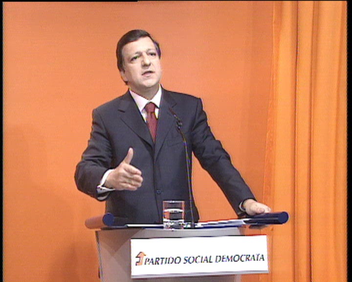 Governo alvo da oposição