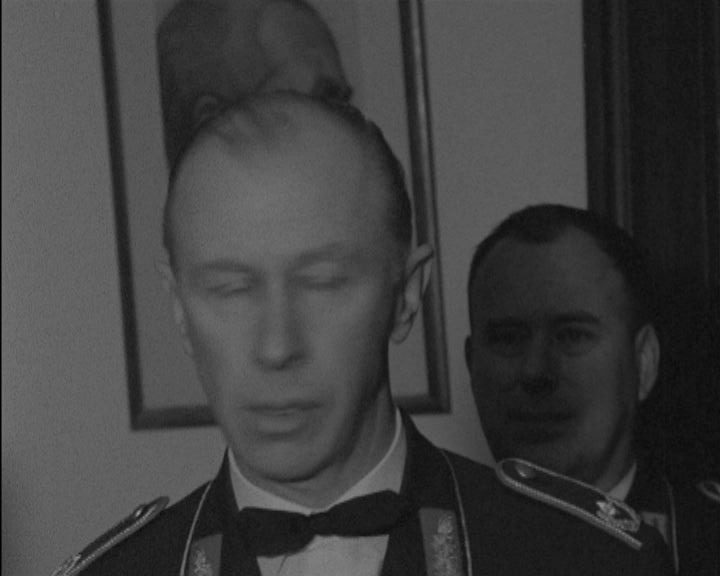 Heinrich Krone janta no Forte de São Julião da Barra