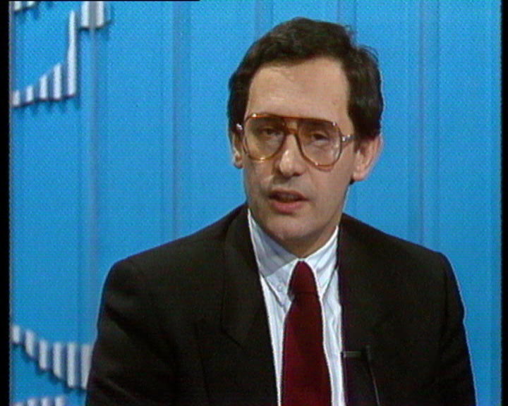 Entrevista a Costa Pinto, Presidente do BNU