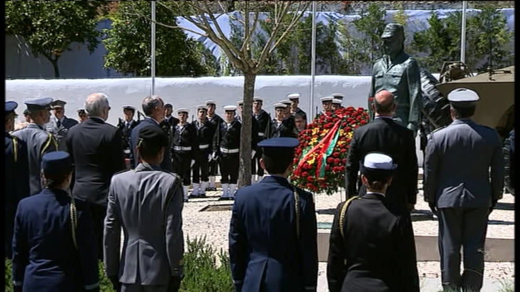 Homenagem a Salgueiro Maia