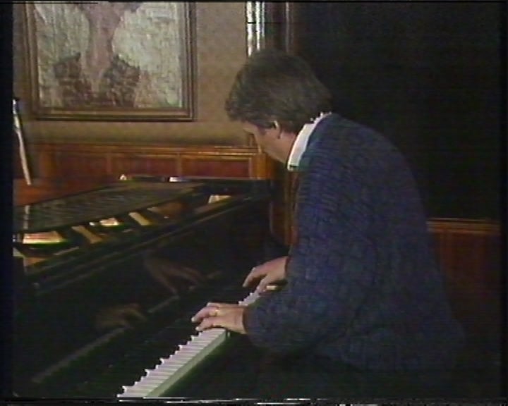 Piano Bar II
