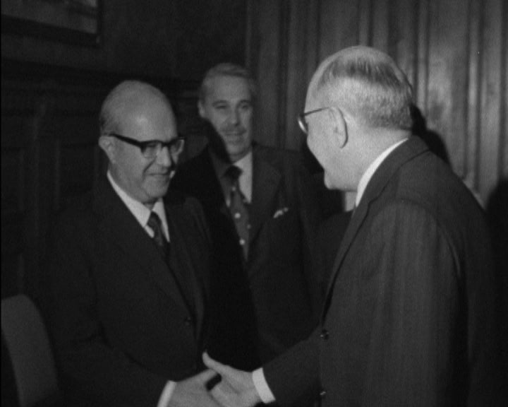 Marcelo Caetano recebe António Delfim Neto